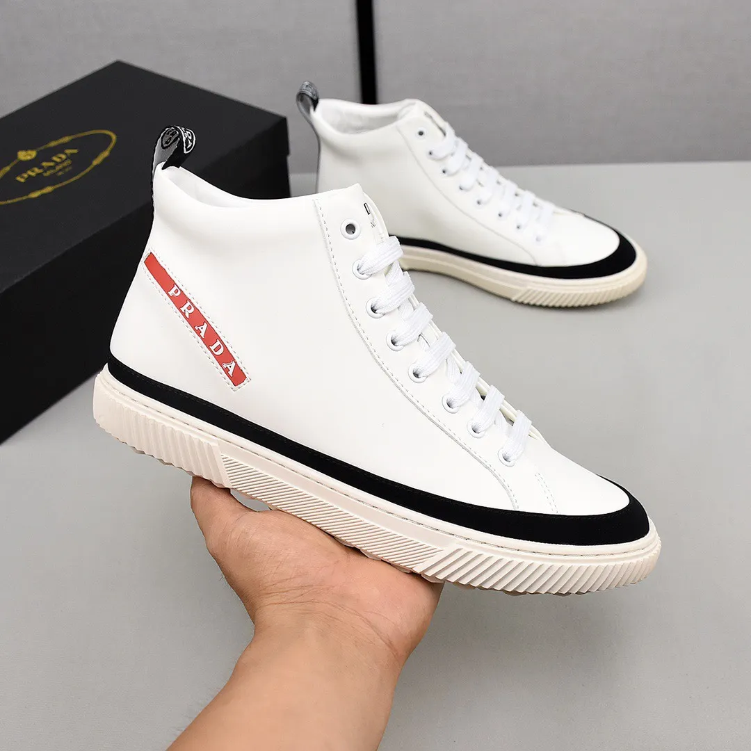 PRADA [Prada] high-top sports and casual shoes. Men's shoes 💰440💰. The upper is made of cowhide, sheepskin lining, rubber outsole, comfortable on the feet, men's size 38-44, choose according to your usual wearing size.